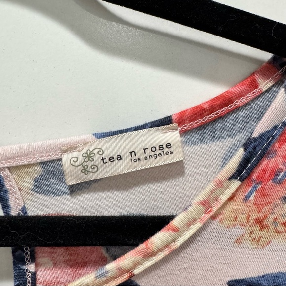 Shop Stevie: Tea N Rose Pink Floral Print Maxi Dress - Picture 4 of 5